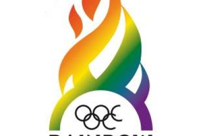 Flamme in Regenbogenfarben mit olympischen Ringen
